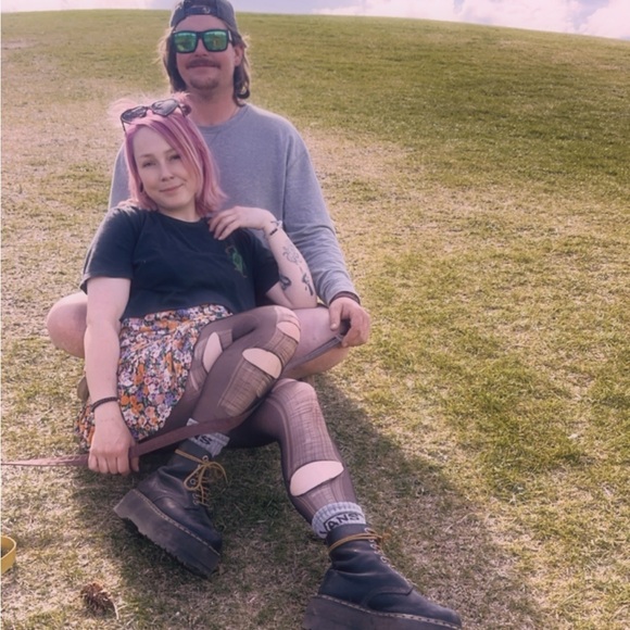 Meet your Posher, C - Picture 1 of 3